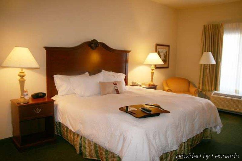 Hampton Inn By Hilton Одеса Стая снимка